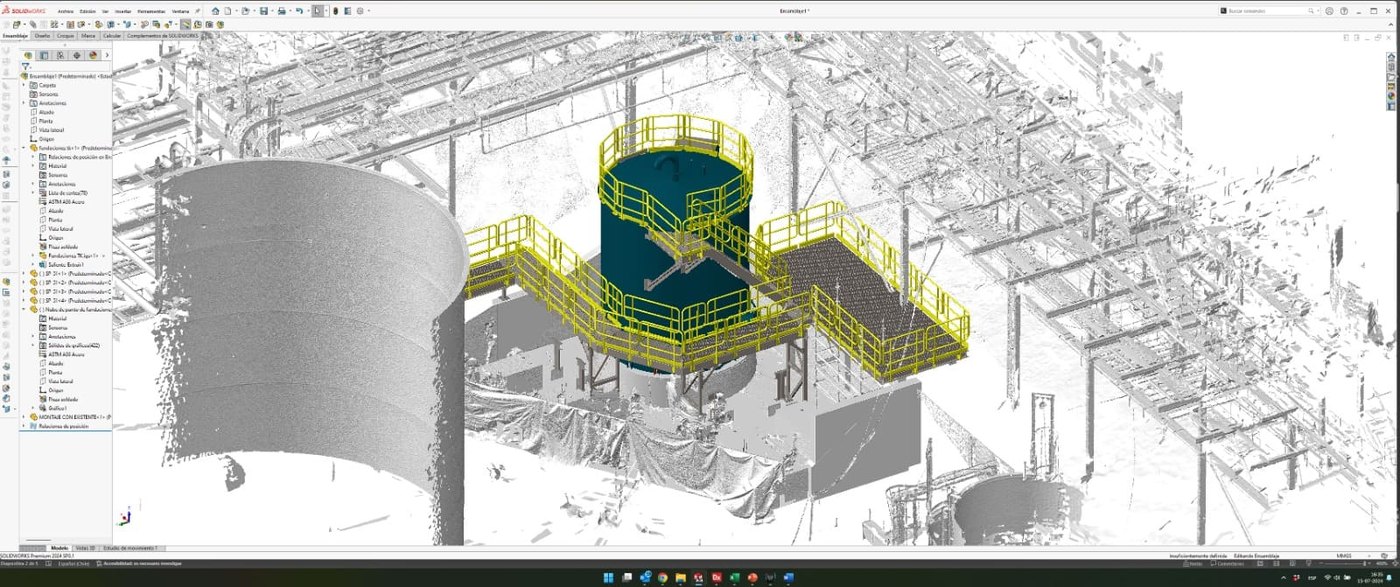 Piping de proceso y estructura de acceso